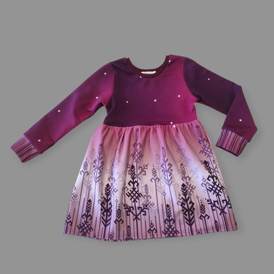 Kleita "Sārta pasaka" 104 izm.